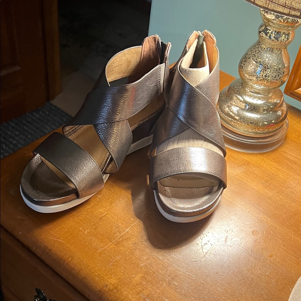 Comfortiva Metallic Bronze Sandals
